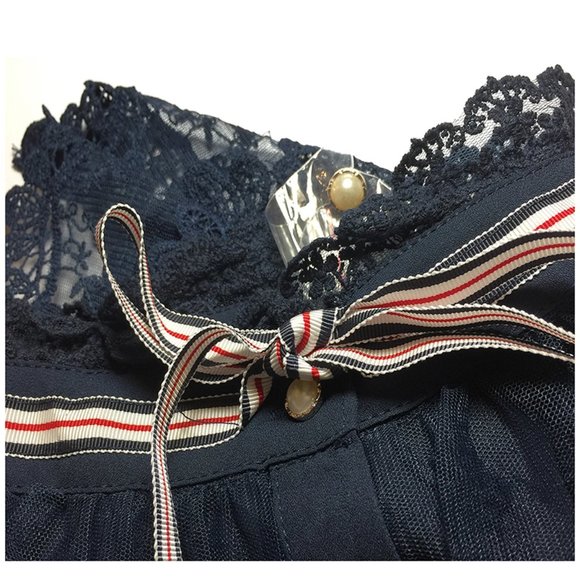 Victorian Crochet Lace Ribbon Bumblebee Pin Blouse - Picture 5 of 8